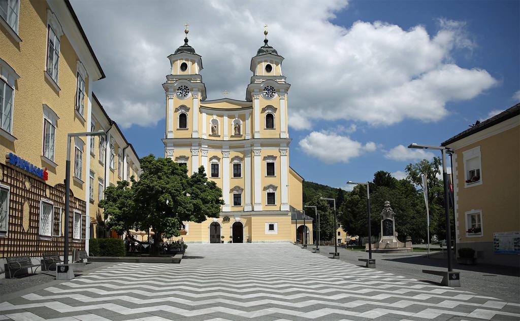 Gesundheitshof Lohninger Villa Mondsee Buitenkant foto